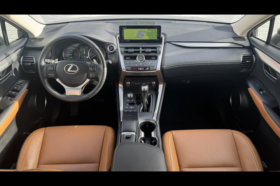 Lexus NX 300h AWD Luxury Line Trekhaak DAB Camera Navigatie Led Lane assist