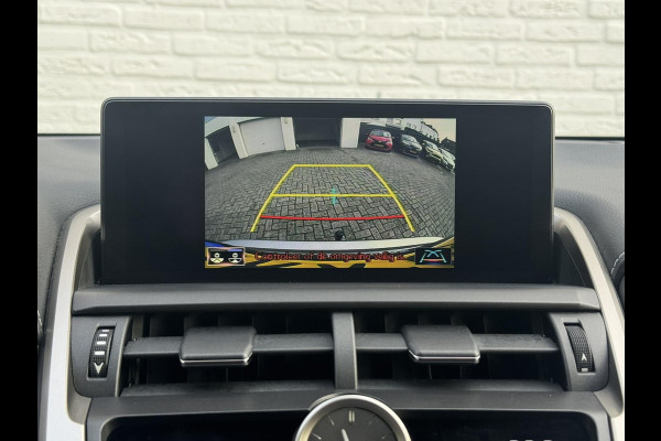 Lexus NX 300h AWD Luxury Line Trekhaak DAB Camera Navigatie Led Lane assist