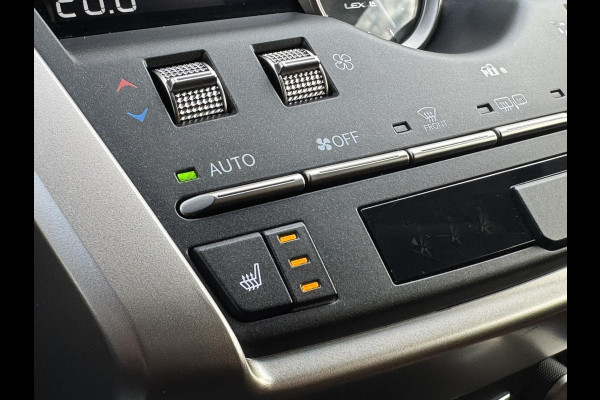 Lexus NX 300h AWD Luxury Line Trekhaak DAB Camera Navigatie Led Lane assist