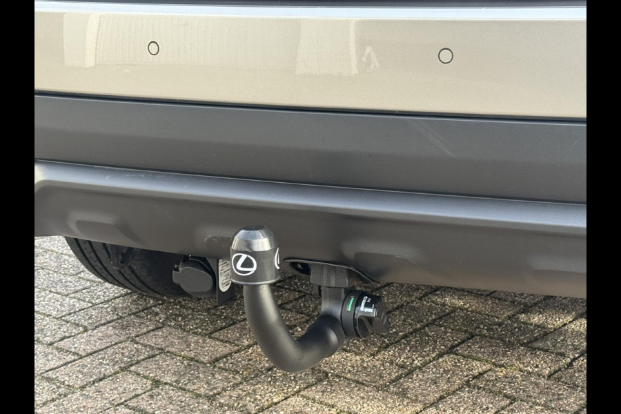 Lexus NX 300h AWD Luxury Line Trekhaak DAB Camera Navigatie Led Lane assist