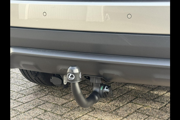 Lexus NX 300h AWD Luxury Line Trekhaak DAB Camera Navigatie Led Lane assist