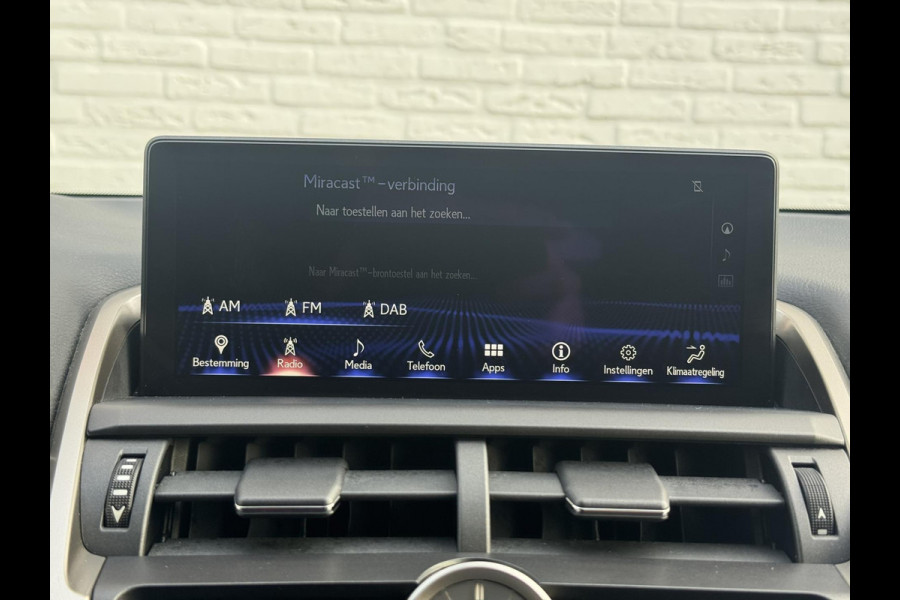 Lexus NX 300h AWD Luxury Line Trekhaak DAB Camera Navigatie Led Lane assist