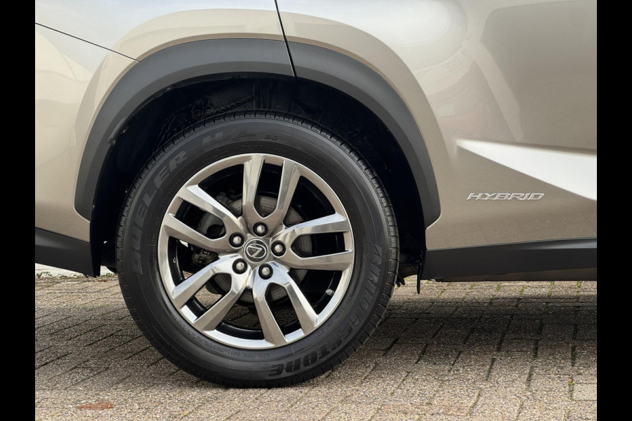 Lexus NX 300h AWD Luxury Line Trekhaak DAB Camera Navigatie Led Lane assist