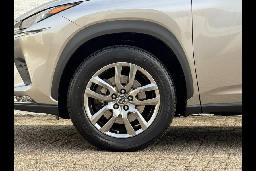 Lexus NX 300h AWD Luxury Line Trekhaak DAB Camera Navigatie Led Lane assist