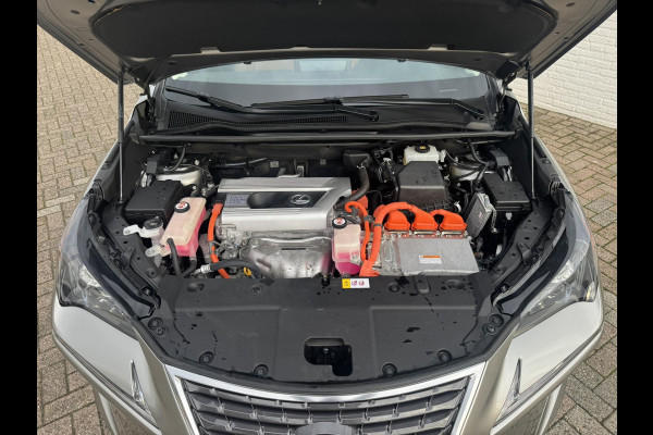 Lexus NX 300h AWD Luxury Line Trekhaak DAB Camera Navigatie Led Lane assist