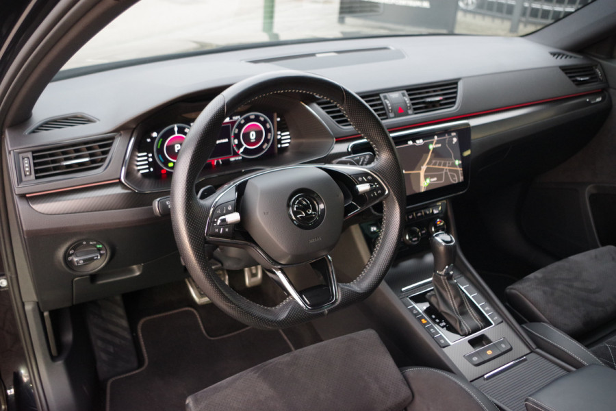 Škoda Superb Combi 1.4 TSI iV 218 PK Sportline BNS PHEV, 4 x Stoelverwarming, 360 Camera, DCC,