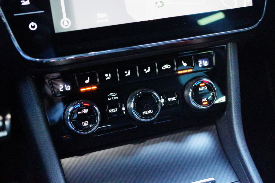 Škoda Superb Combi 1.4 TSI iV 218 PK Sportline BNS PHEV, 4 x Stoelverwarming, 360 Camera, DCC,