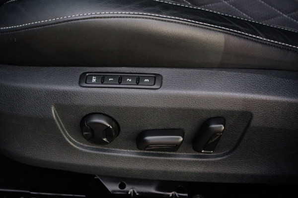 Škoda Superb Combi 1.4 TSI iV 218 PK Sportline BNS PHEV, 4 x Stoelverwarming, 360 Camera, DCC,