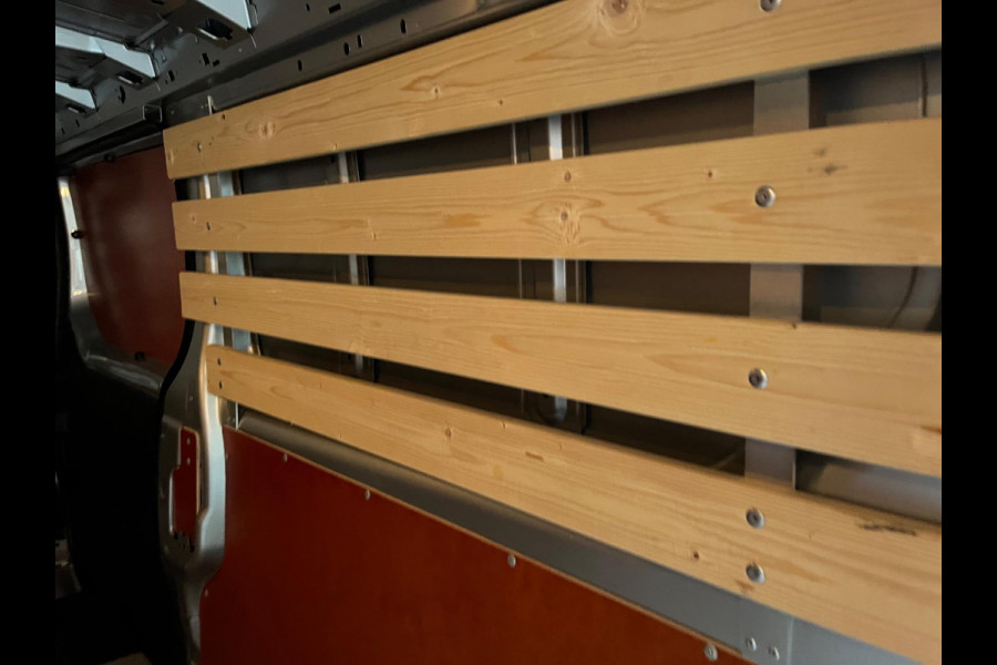 Renault Trafic 2.0 dCi 110pk euro6 T30 L2H1 Comfort 3Persoons, Airco, CruiseControl, Trekhaak, RIJKLAARPRIJS! NEDERLANDSE BUS!