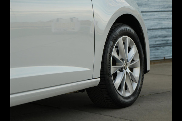 Seat Leon 1.0 TSI Ultimate Edition Camera Carplay Navi