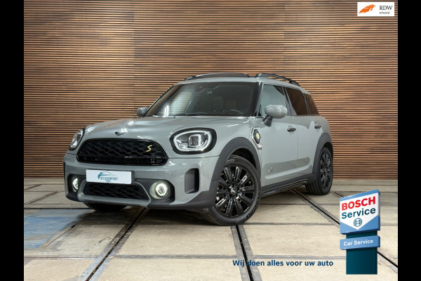 MINI Countryman 2.0 Cooper S E ALL4 | Pano | Sportstoelen | LED | Camera | 18inch | Privacy Glass | Navi