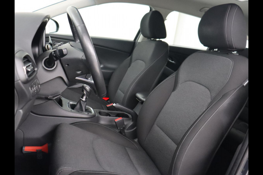 Hyundai i30 1.0 T-GDi MHEV Comfort Smart | Camera | Carplay | Keyless | Full LED | Navigatie | Climate control | Parkeerhulp | Cruise control | DAB | Bluetooth