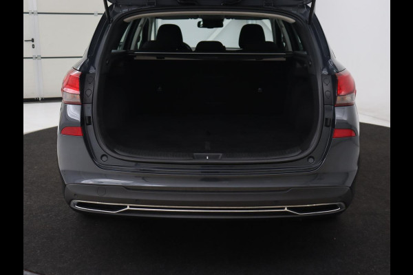 Hyundai i30 1.0 T-GDi MHEV Comfort Smart | Camera | Carplay | Keyless | Full LED | Navigatie | Climate control | Parkeerhulp | Cruise control | DAB | Bluetooth