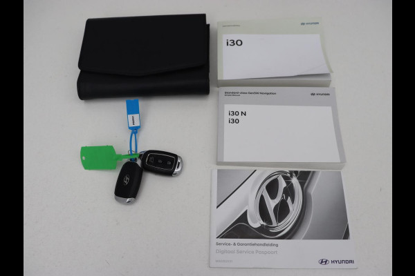 Hyundai i30 1.0 T-GDi MHEV Comfort Smart | Camera | Carplay | Keyless | Full LED | Navigatie | Climate control | Parkeerhulp | Cruise control | DAB | Bluetooth