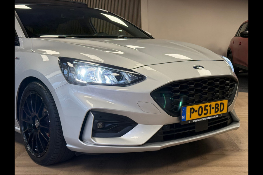 Ford Focus 1.0 EcoBoost ST Line PANO NAVI PDC LED B&O SOUND KEYLESS PDC V+A