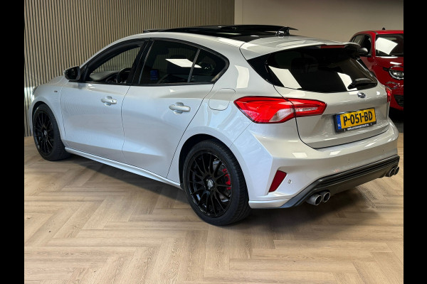 Ford Focus 1.0 EcoBoost ST Line PANO NAVI PDC LED B&O SOUND KEYLESS PDC V+A