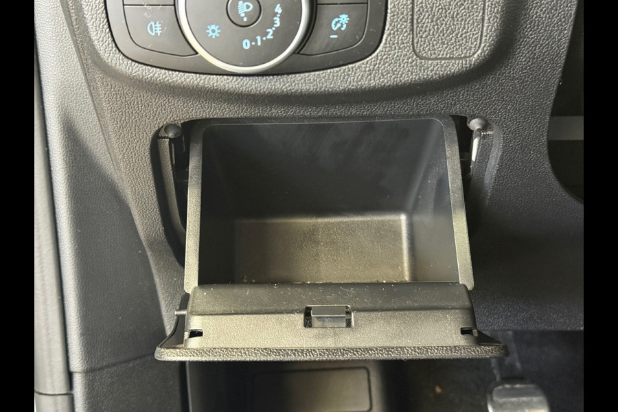 Ford Focus 1.0 EcoBoost ST Line PANO NAVI PDC LED B&O SOUND KEYLESS PDC V+A