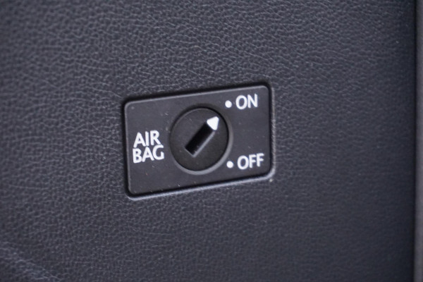 Volkswagen up! 1.0 move up!BlueMotion Executive/Dealeronderhouden /All-Seasonbanden.