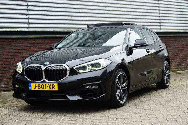 BMW 1-serie 118i 140PK Sport-line/Panodak/Camera/ParkingPack/ Dealeronderhouden.