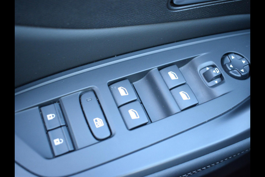 Peugeot 308 SW 1.2 PureTech Allure 130 PK | AUTOMAAT | TREKHAAK | PARKEERSENSOREN MET CAMERA | NAVI | CLIMATE CONTROL | 28.679 KM