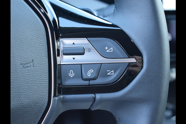 Peugeot 308 SW 1.2 PureTech Allure 130 PK | AUTOMAAT | TREKHAAK | PARKEERSENSOREN MET CAMERA | NAVI | CLIMATE CONTROL | 28.679 KM