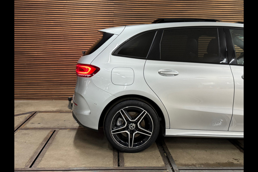 Mercedes-Benz B-Klasse 250 e Bus. Solution AMG Limited | Pano | Elektr stoelen + memory | Sfeer | Widescreen | LED Matrix | Camera