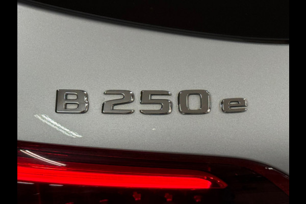 Mercedes-Benz B-Klasse 250 e Bus. Solution AMG Limited | Pano | Elektr stoelen + memory | Sfeer | Widescreen | LED Matrix | Camera