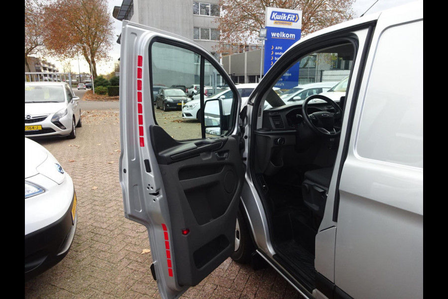Ford Transit Custom 300 2.0 TDCI L1H1 Trend AIRCO AUTOMAAT GROOT NAVIGATIE