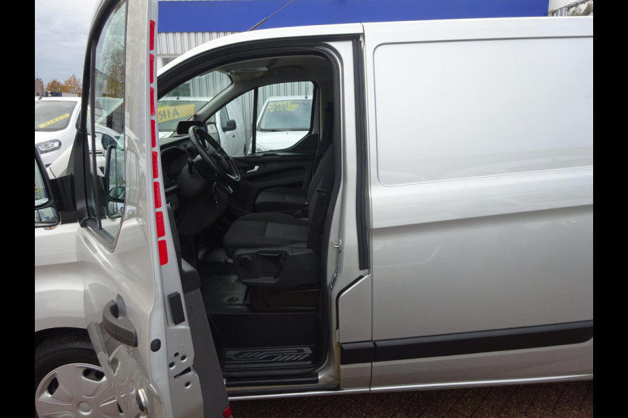 Ford Transit Custom 300 2.0 TDCI L1H1 Trend AIRCO AUTOMAAT GROOT NAVIGATIE