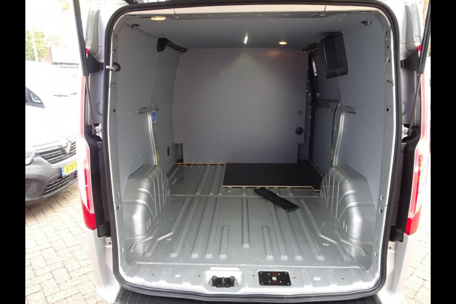Ford Transit Custom 300 2.0 TDCI L1H1 Trend AIRCO AUTOMAAT GROOT NAVIGATIE