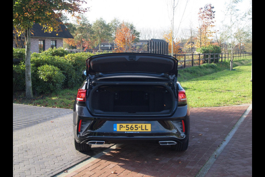 Volkswagen T-Roc Cabrio 1.5 TSI R-Line | Nieuw Model | Black Optic Pakket | Camera | NL-Auto |