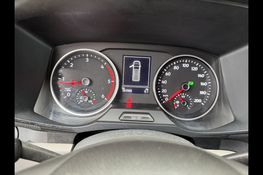 Volkswagen Crafter 35 2.0 TDI 141 PK Euro 6 L3H3 Automaat/CarPlay/trekhaak/cruise control