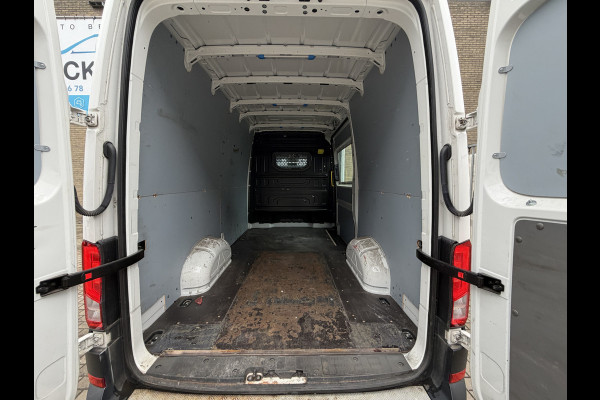 Volkswagen Crafter 35 2.0 TDI 141 PK Euro 6 L3H3 Automaat/CarPlay/trekhaak/cruise control