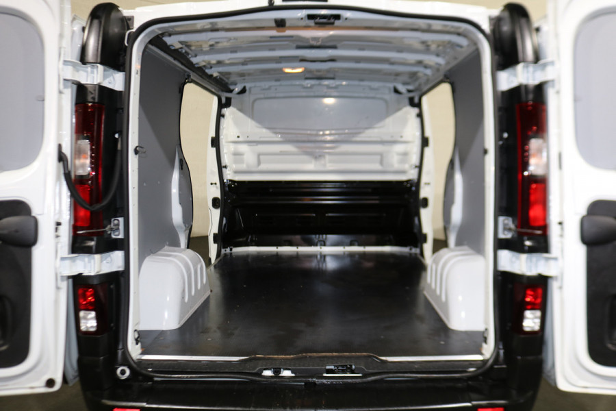 Renault Trafic 2.0 dCi 120pk L1 H1 Airco Navigatie 2x Schuifdeur