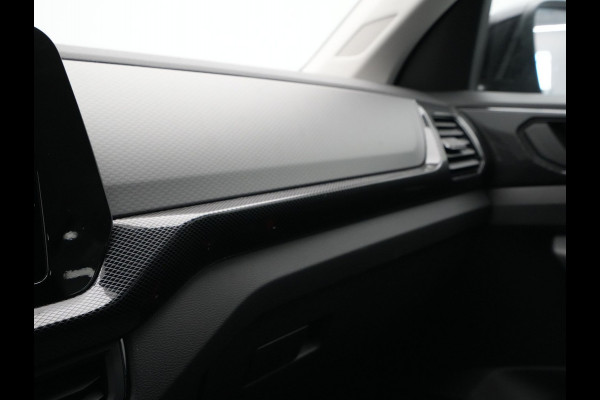 Volkswagen T-Cross 1.0 TSI 115pk DSG Life Edition navigatie Camera Acc Pdc Lm Velgen Carplay Argon