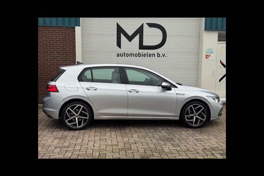 Volkswagen Golf 2.0 TDI Style-1e eigenaar-Dealer onderhouden