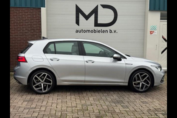 Volkswagen Golf 2.0 TDI Style-1e eigenaar-Dealer onderhouden