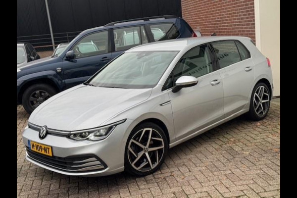 Volkswagen Golf 2.0 TDI Style-1e eigenaar-Dealer onderhouden