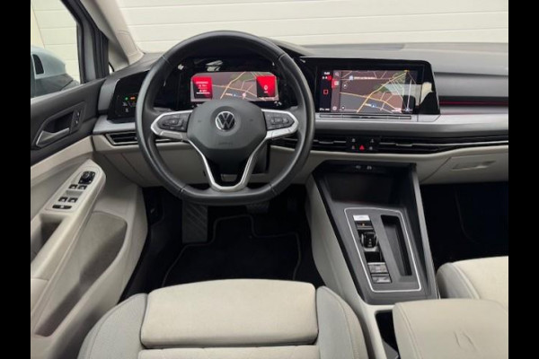 Volkswagen Golf 2.0 TDI Style-1e eigenaar-Dealer onderhouden