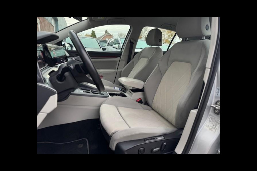 Volkswagen Golf 2.0 TDI Style-1e eigenaar-Dealer onderhouden