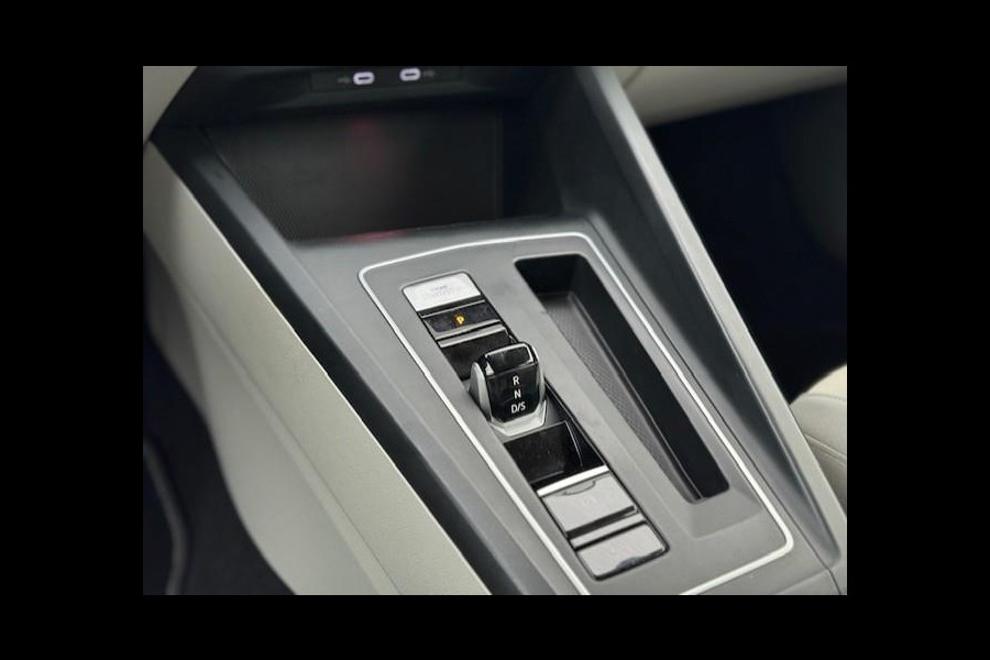 Volkswagen Golf 2.0 TDI Style-1e eigenaar-Dealer onderhouden