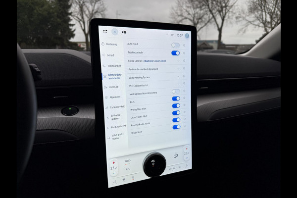 Ford Mustang Mach-E Aut. 75 kWh | Leder | Navi | B&O Sound | 360 Camera |