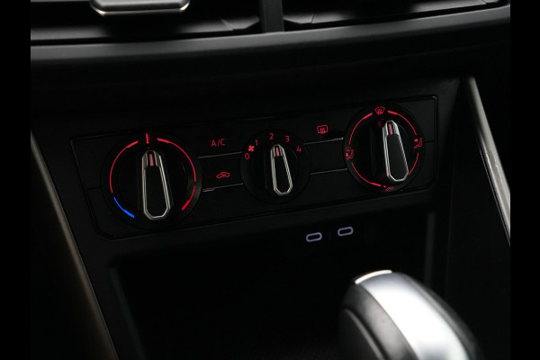 Volkswagen Polo 1.0 TSI 95pk DSG R-Line Edition Airco Camera Acc Lm velgen 111