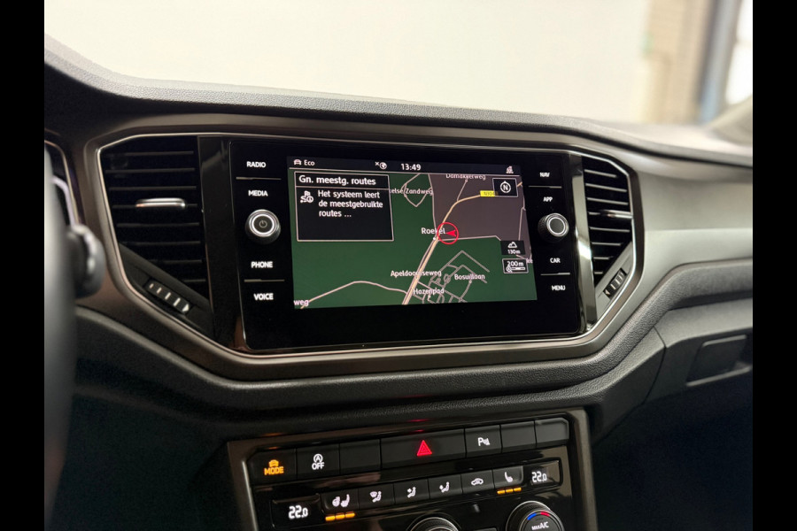 Volkswagen T-Roc 1.5 TSI Sport Business R | Pano | LED | Elektrische kofferklep | 18Inch | Winterpakket | Adaptieve Cruise