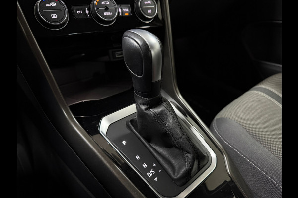 Volkswagen T-Roc 1.5 TSI Sport Business R | Pano | LED | Elektrische kofferklep | 18Inch | Winterpakket | Adaptieve Cruise