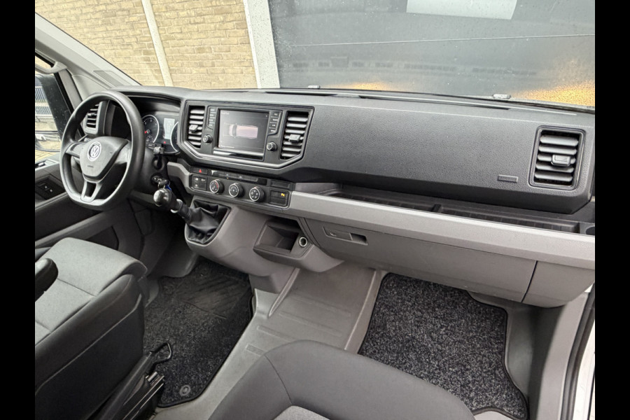 Volkswagen Crafter 35 2.0 TDI 141PK Euro 6 L3H3 CarPlay/cruise control/trekhaak