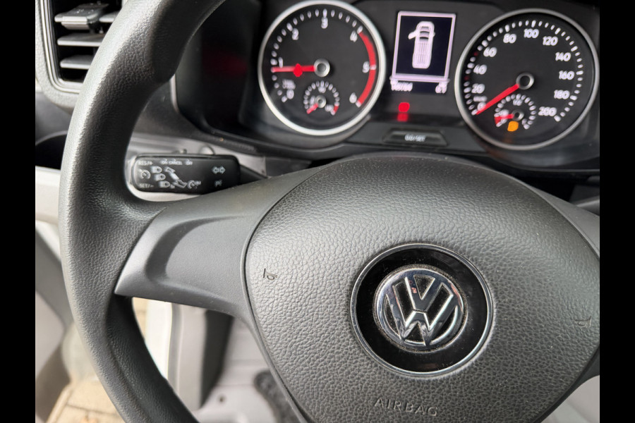 Volkswagen Crafter 35 2.0 TDI 141PK Euro 6 L3H3 CarPlay/cruise control/trekhaak