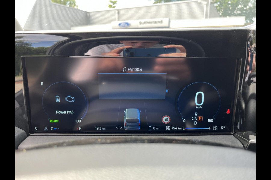 Ford Transit Custom 320 2.5 PHEV L2H1 Black Platinum DC Prijs is excl. incl. BPM Ford Voorraad | SCI | 233pk | Netto bijtelling 2025 vanaf 461,- per maand! | Driver Assistance Pack Ultimate | Dubbele Zijschuifdeuren | Ford Voorraad