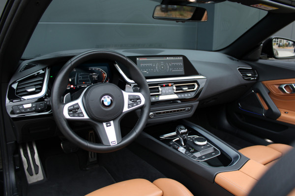 BMW Z4 Roadster sDrive20i High Executive | NIEUWSTAAT! | M-SPORT | KEYLESS | STUURVERW | SFEER | CAMERA | LED | ALARM KLASSE 3 |