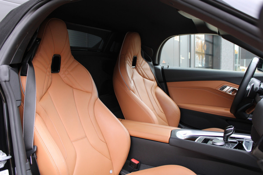 BMW Z4 Roadster sDrive20i High Executive | NIEUWSTAAT! | M-SPORT | KEYLESS | STUURVERW | SFEER | CAMERA | LED | ALARM KLASSE 3 |